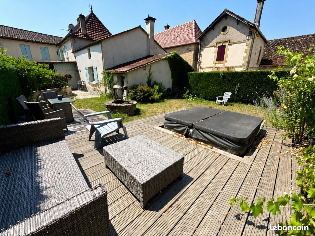 Maison à vendre, 136m², Trémolat