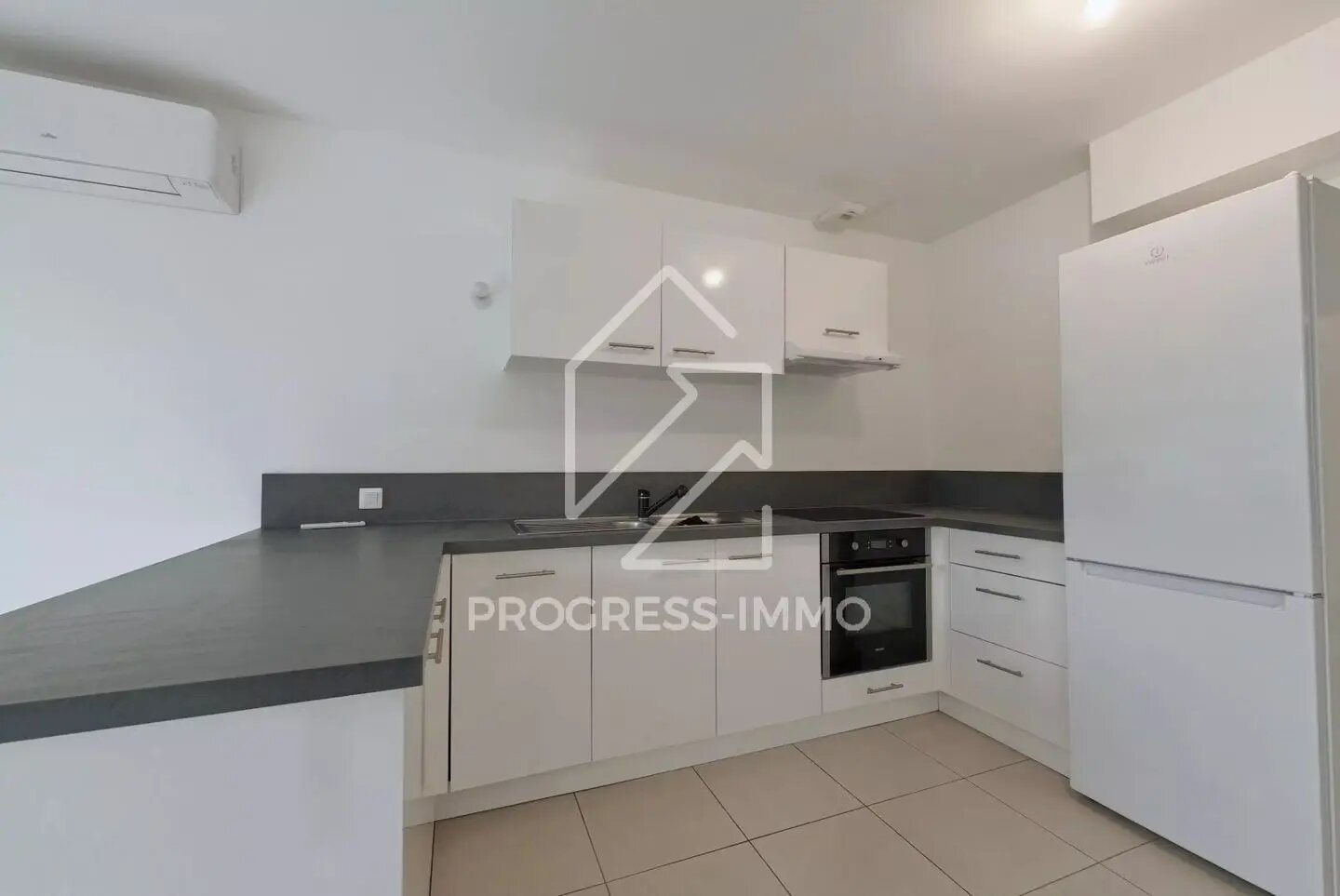 Maison à vendre, 84m², Vaux-le-Pénil