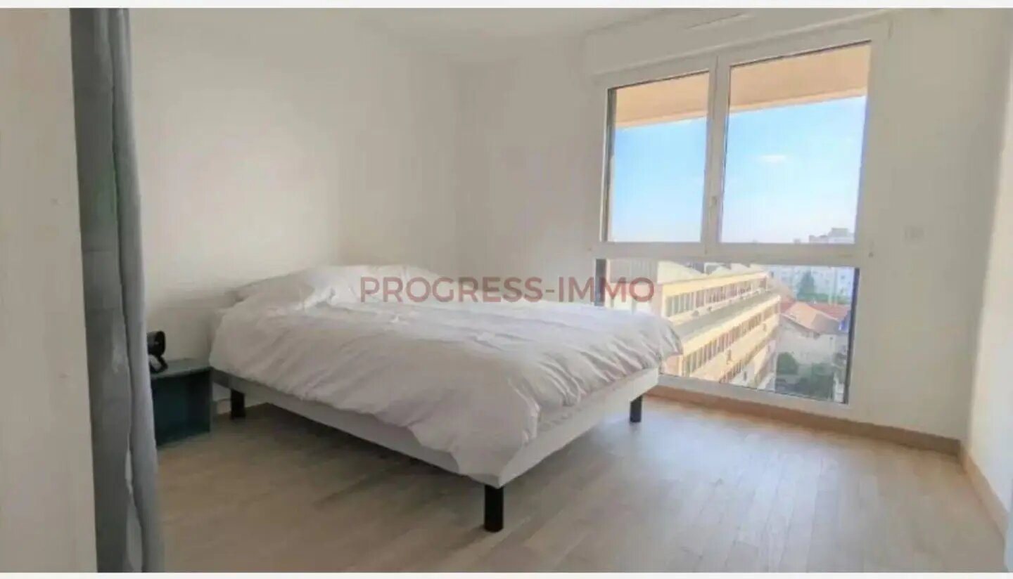Appartement à louer, 59m², Courbevoie