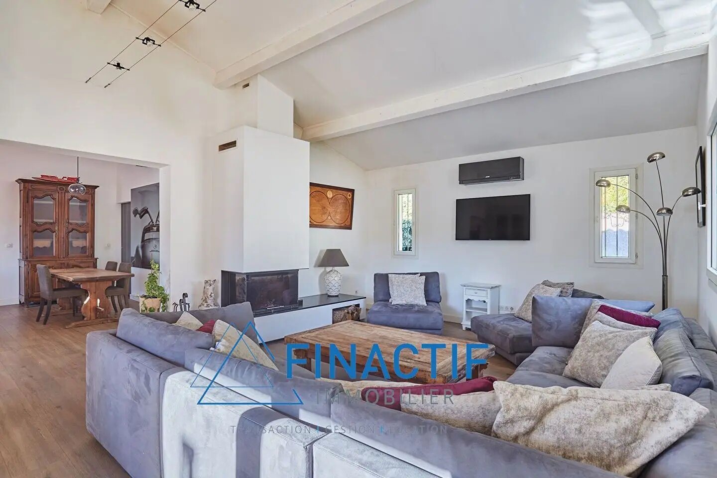 Maison à vendre, 210m², Châteauneuf-le-Rouge
