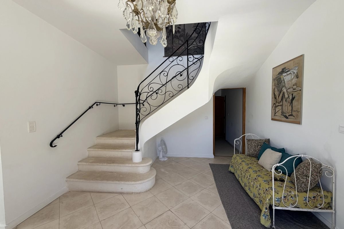Maison à vendre, 270m², Le Tholonet