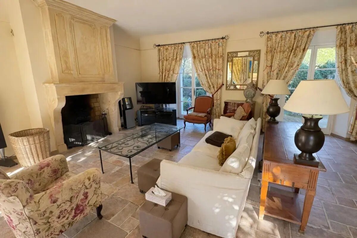 Maison à vendre, 358m², Le Tholonet