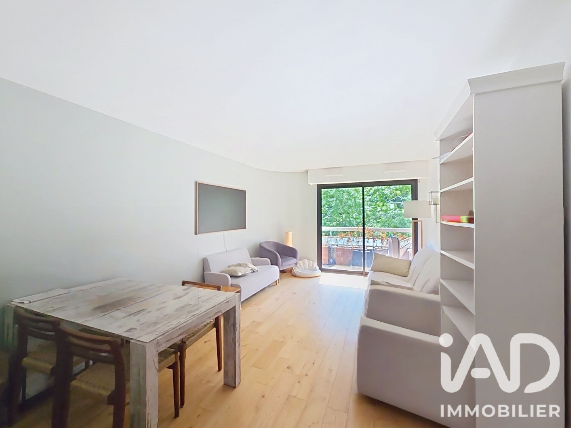 Appartement à louer, 78m², Suresnes