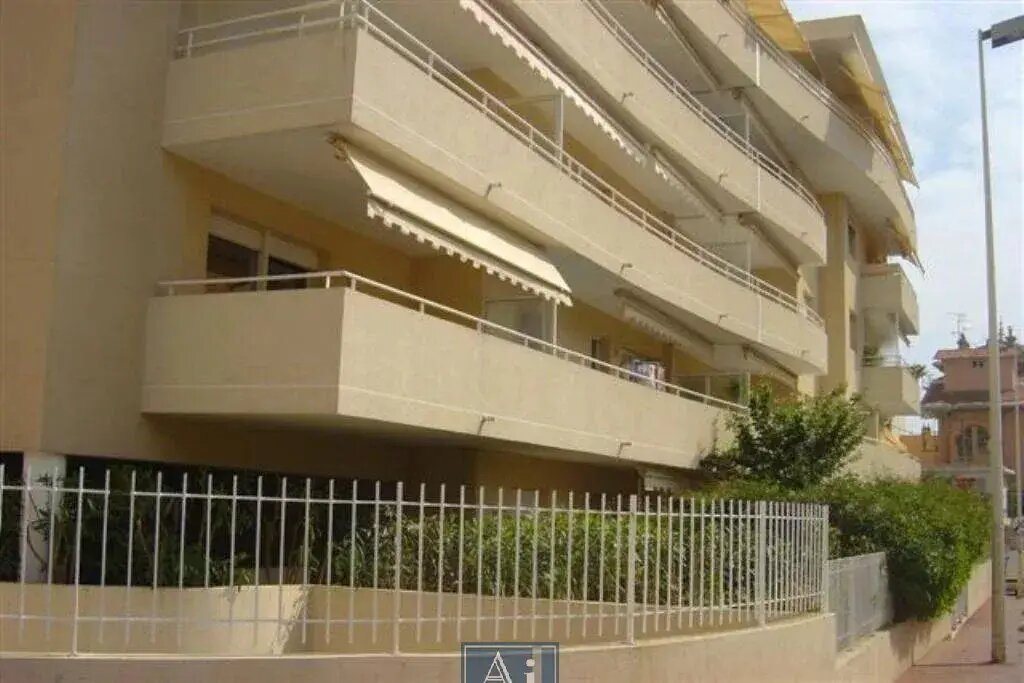 Appartement à louer, 72m², Cannes
