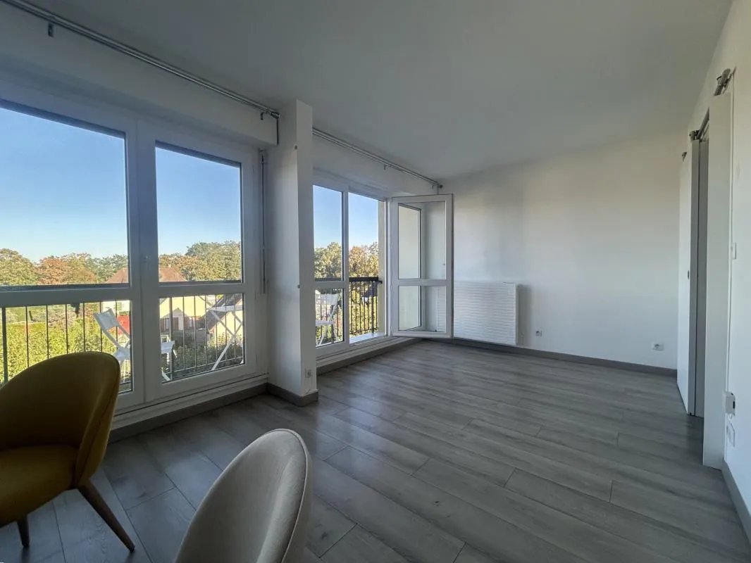 Appartement à louer, 40m², Bois-d'Arcy