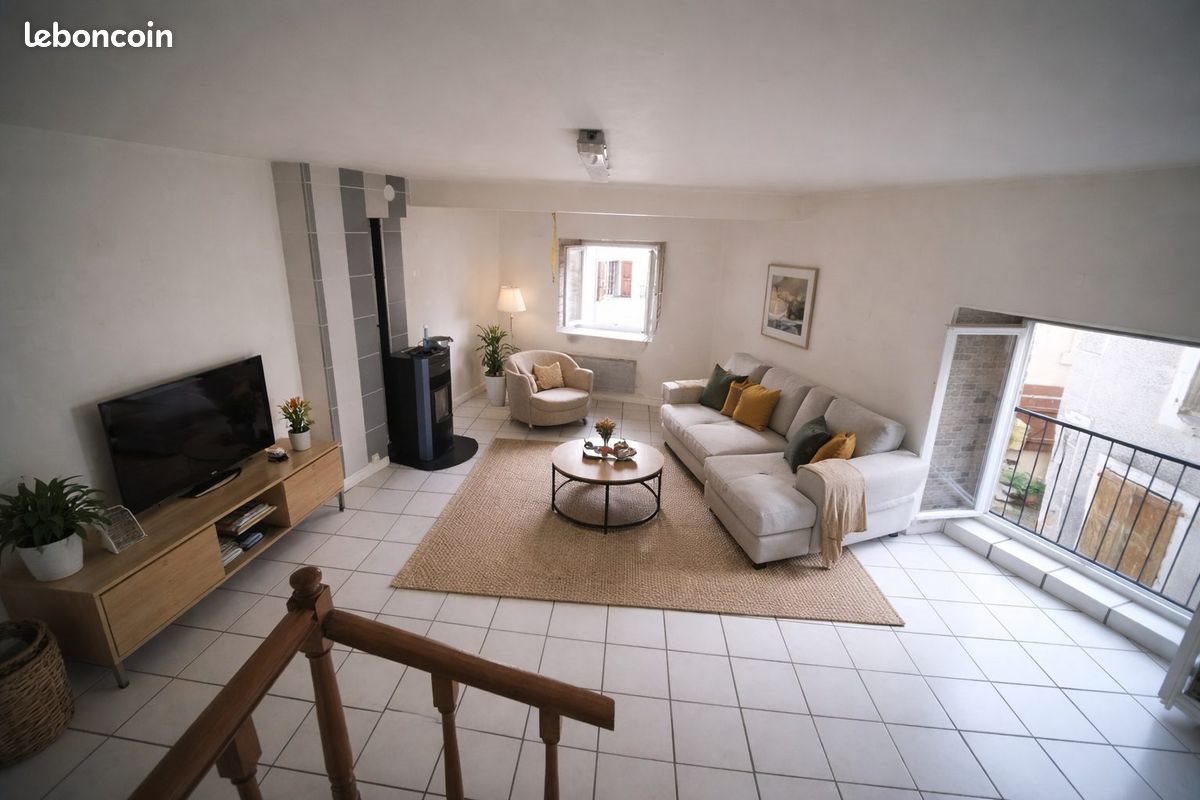 Appartement à louer, 64m², Saint-Pal-de-Chalencon