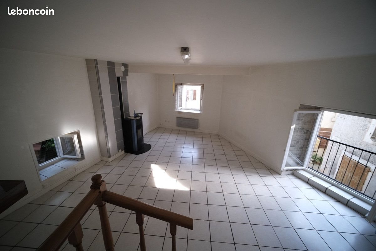 Appartement à louer, 64m², Saint-Pal-de-Chalencon