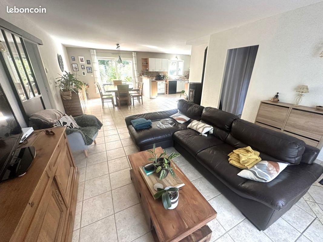 Maison à vendre, 156m², Saint-Colomban