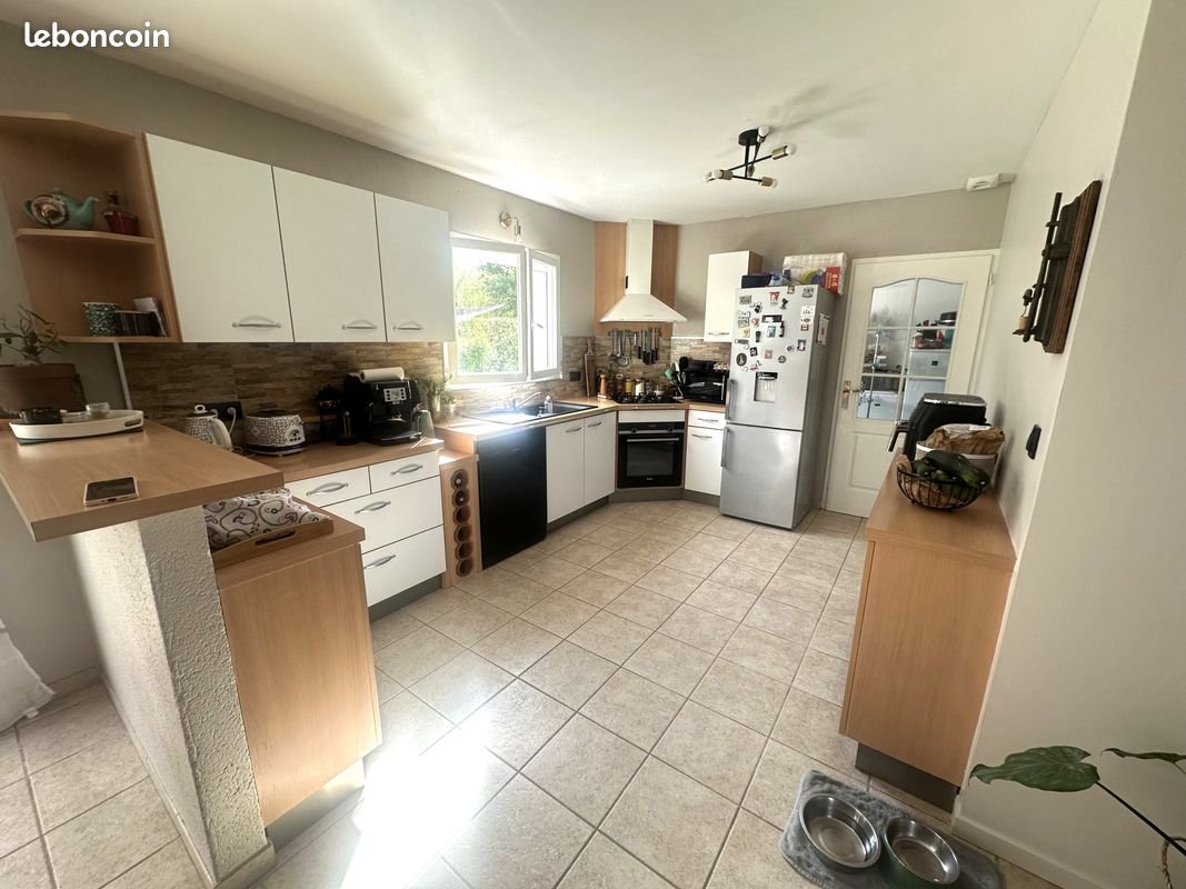 Maison à vendre, 156m², Saint-Colomban