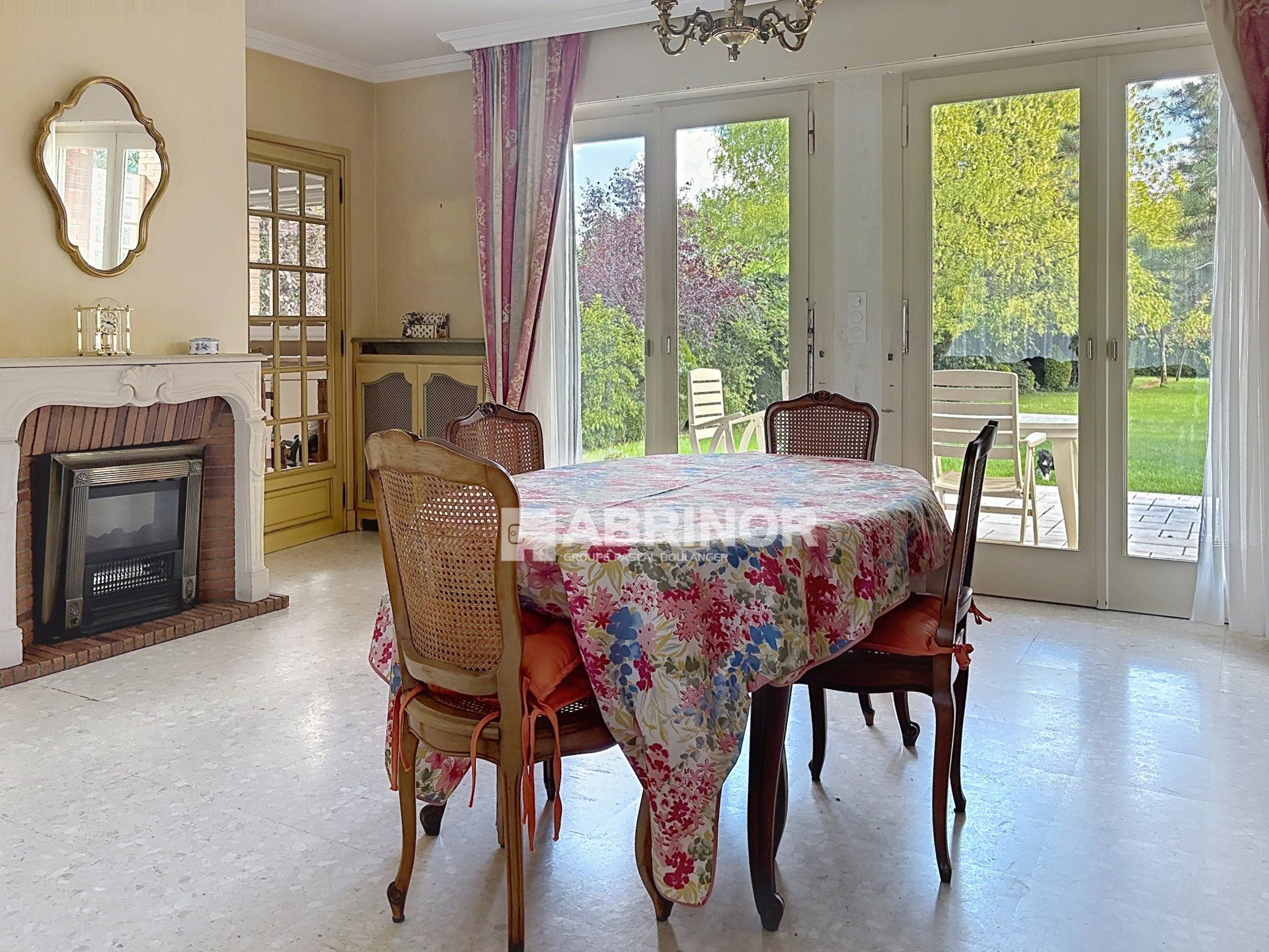 Maison à vendre, 1200m², La Chapelle-d'Armentières