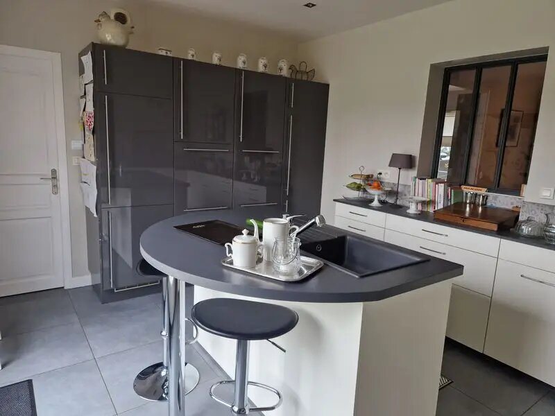 Maison à vendre, 200m², Vieux-Moulin