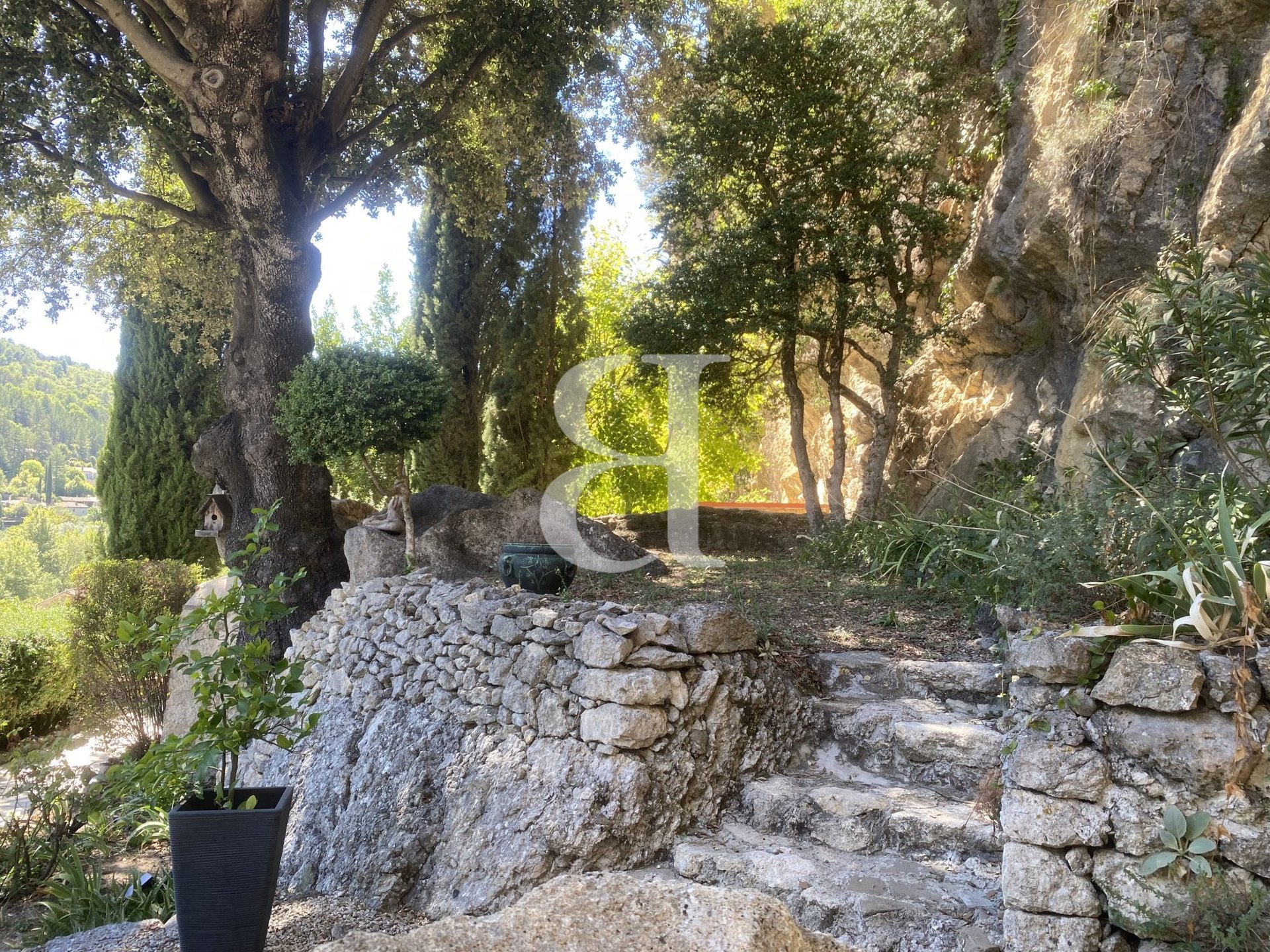 Appartement à vendre, 110m², Vaison-la-Romaine