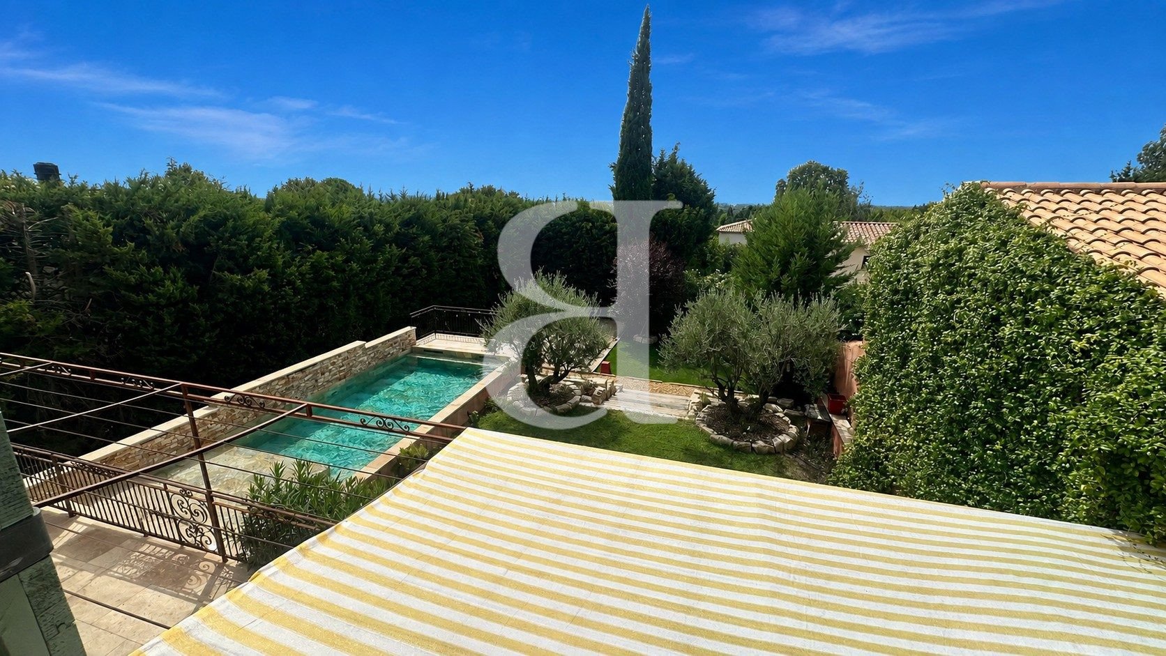 Maison à vendre, 215m², L'Isle-sur-la-Sorgue