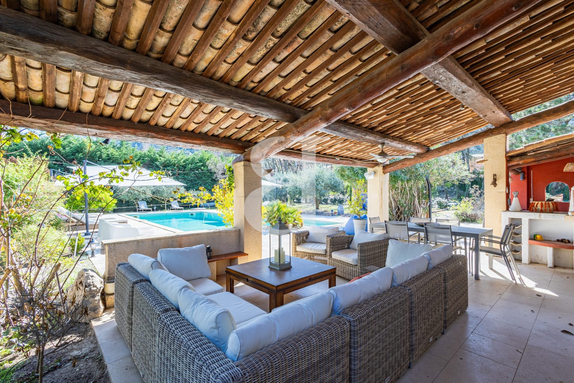 Maison à vendre, 305m², L'Isle-sur-la-Sorgue