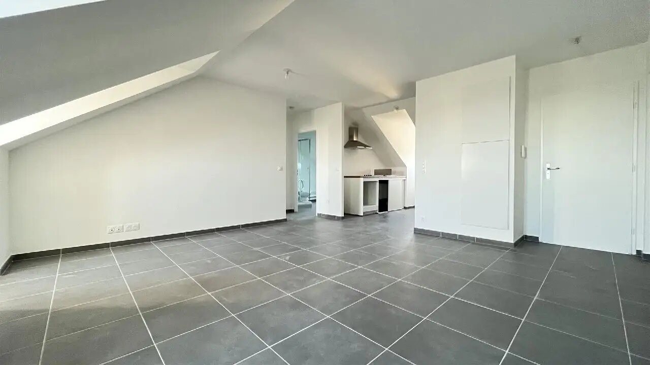 Appartement à louer, 47m², Louvres