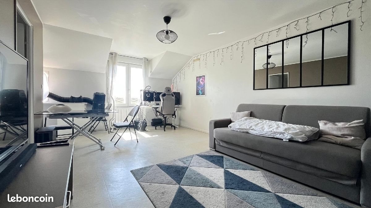 Appartement à louer, 31m², Louvres