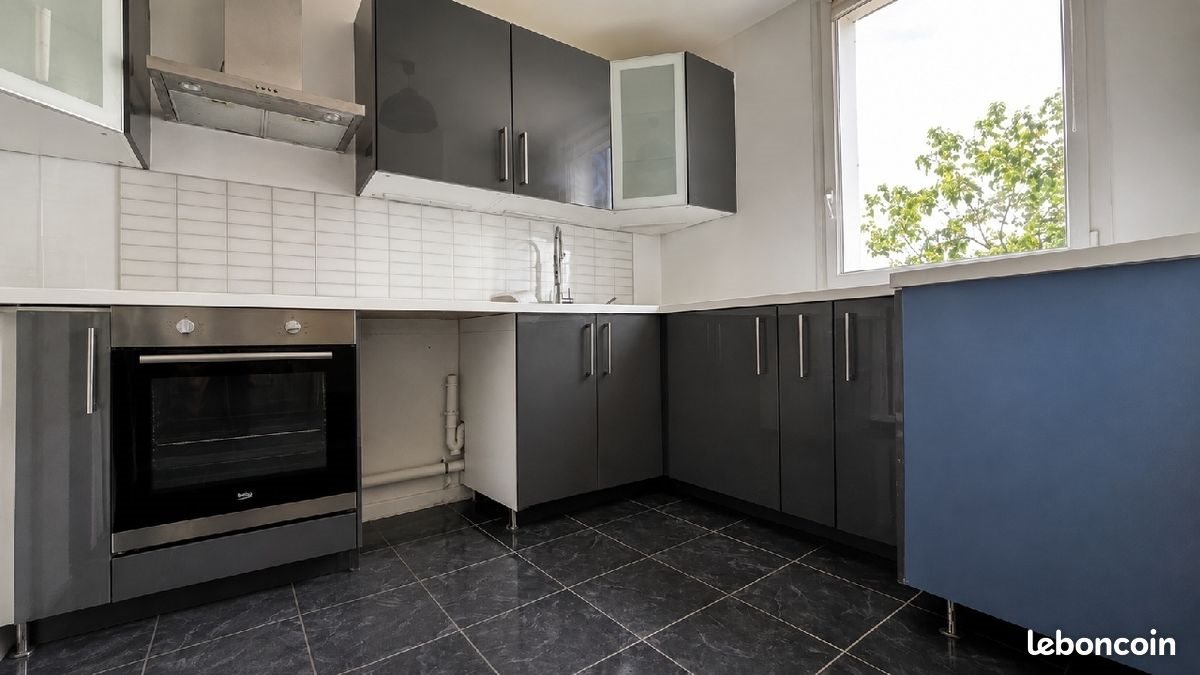 Appartement à louer, 64m², Fosses