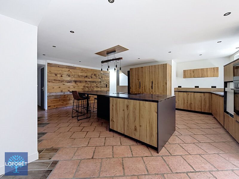 Maison à vendre, 186m², Mornant