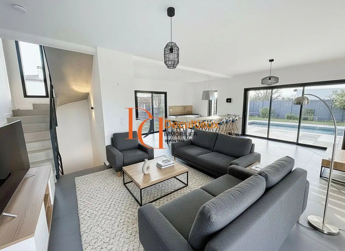 Maison à vendre, 246m², Montanay