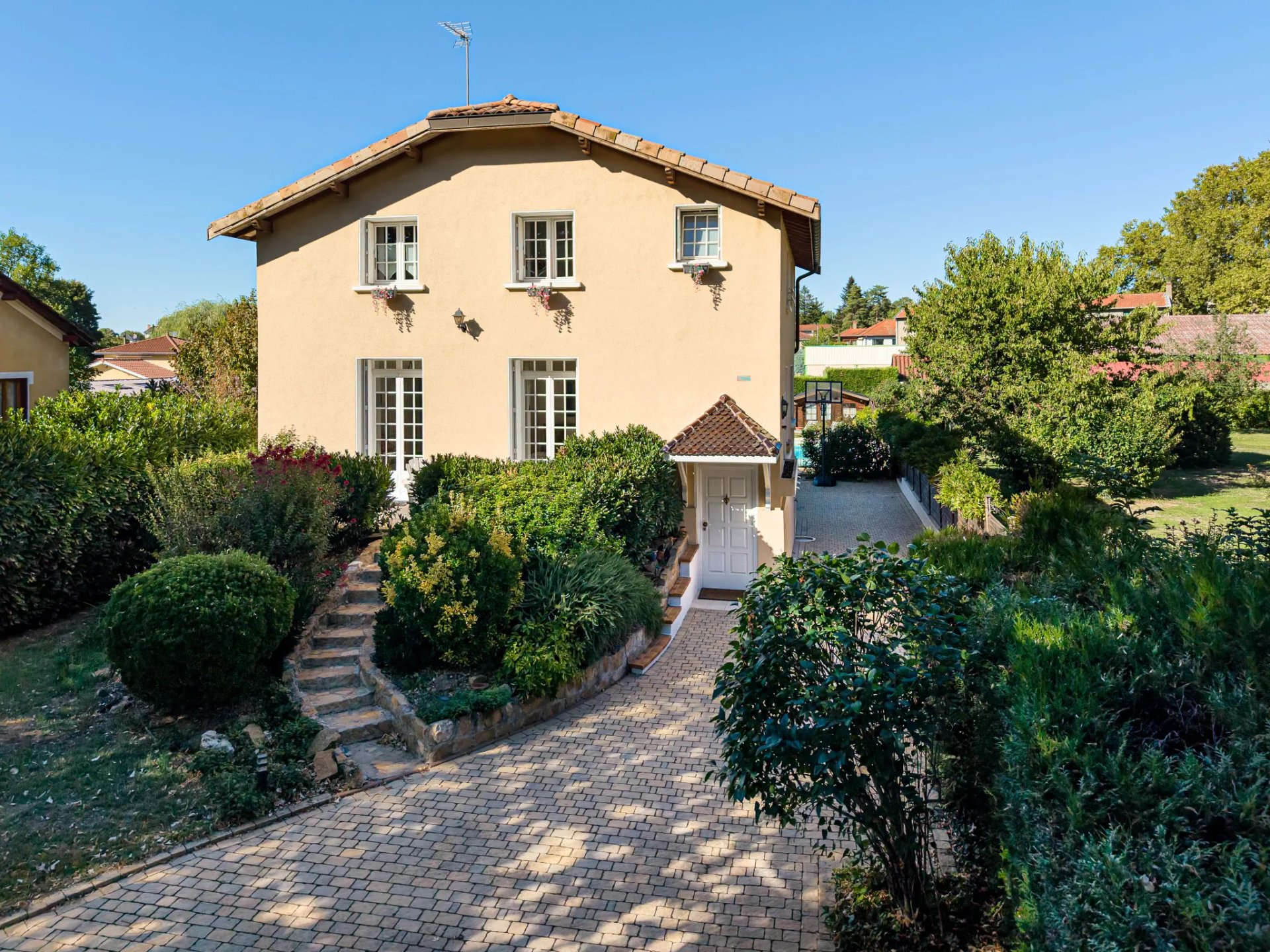 Maison à vendre, 210m², Fleurieu-sur-Saône