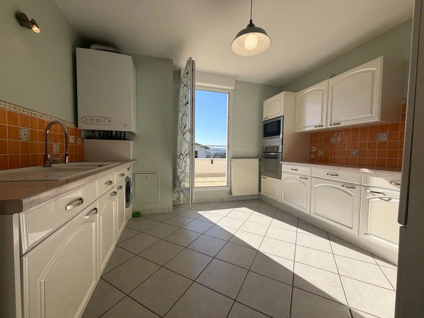 Appartement à louer, 103m², La Tour-de-Salvagny