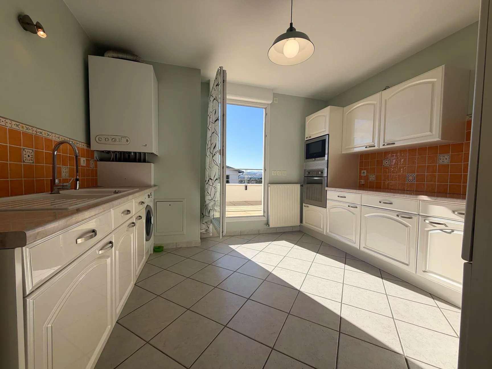 Appartement à louer, 103m², La Tour-de-Salvagny
