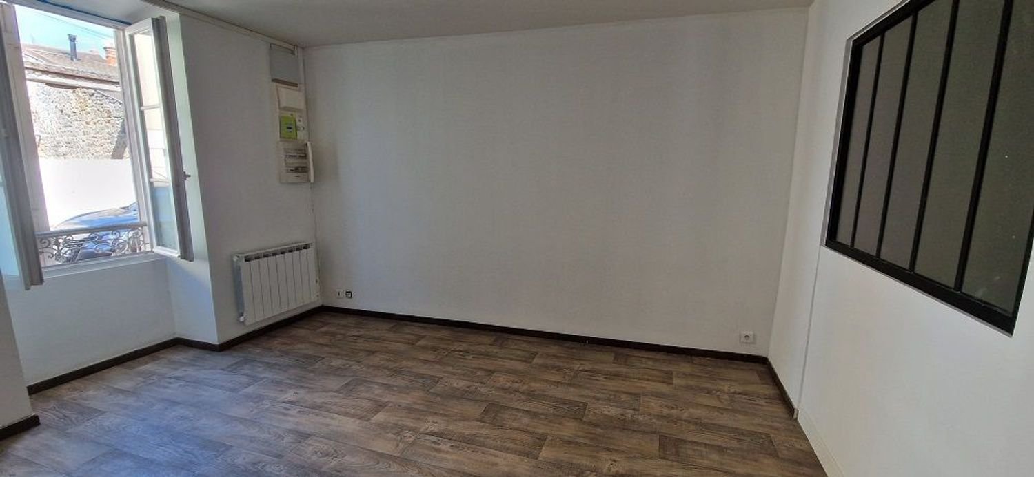 Appartement à louer, 40m², Milly-la-Forêt