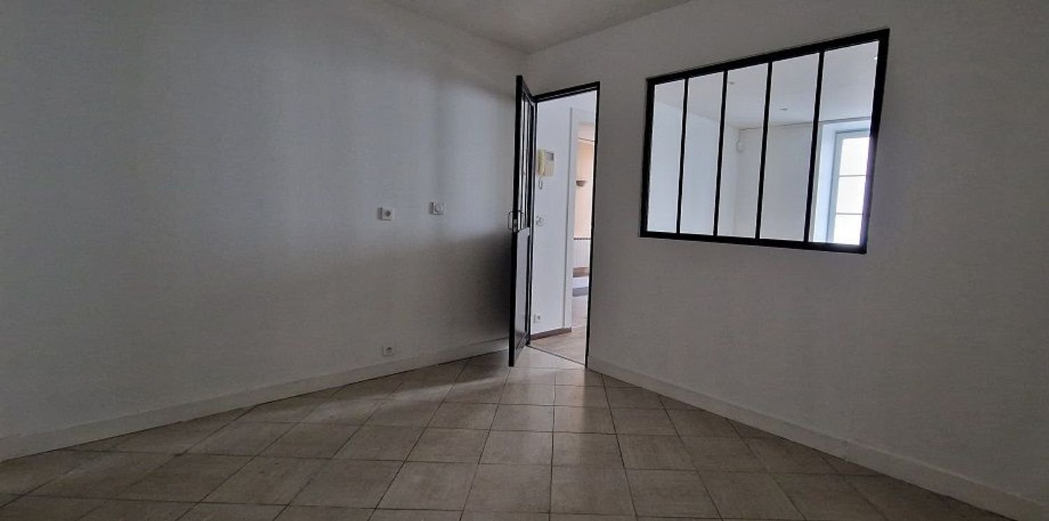 Appartement à louer, 40m², Milly-la-Forêt