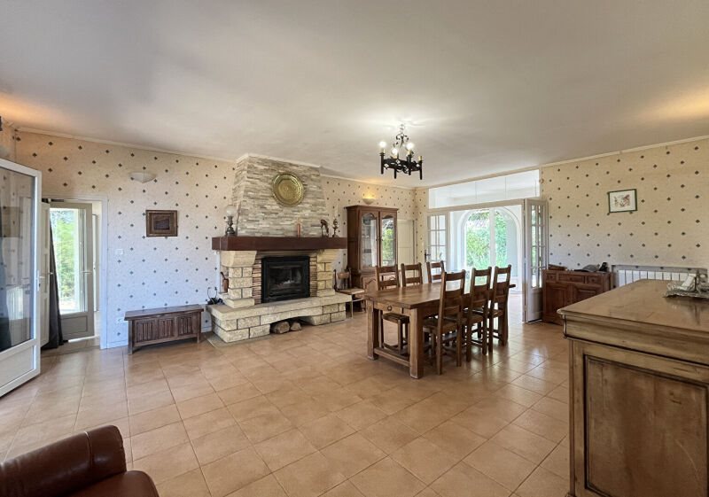 Maison à vendre, 151m², Montpezat-de-Quercy