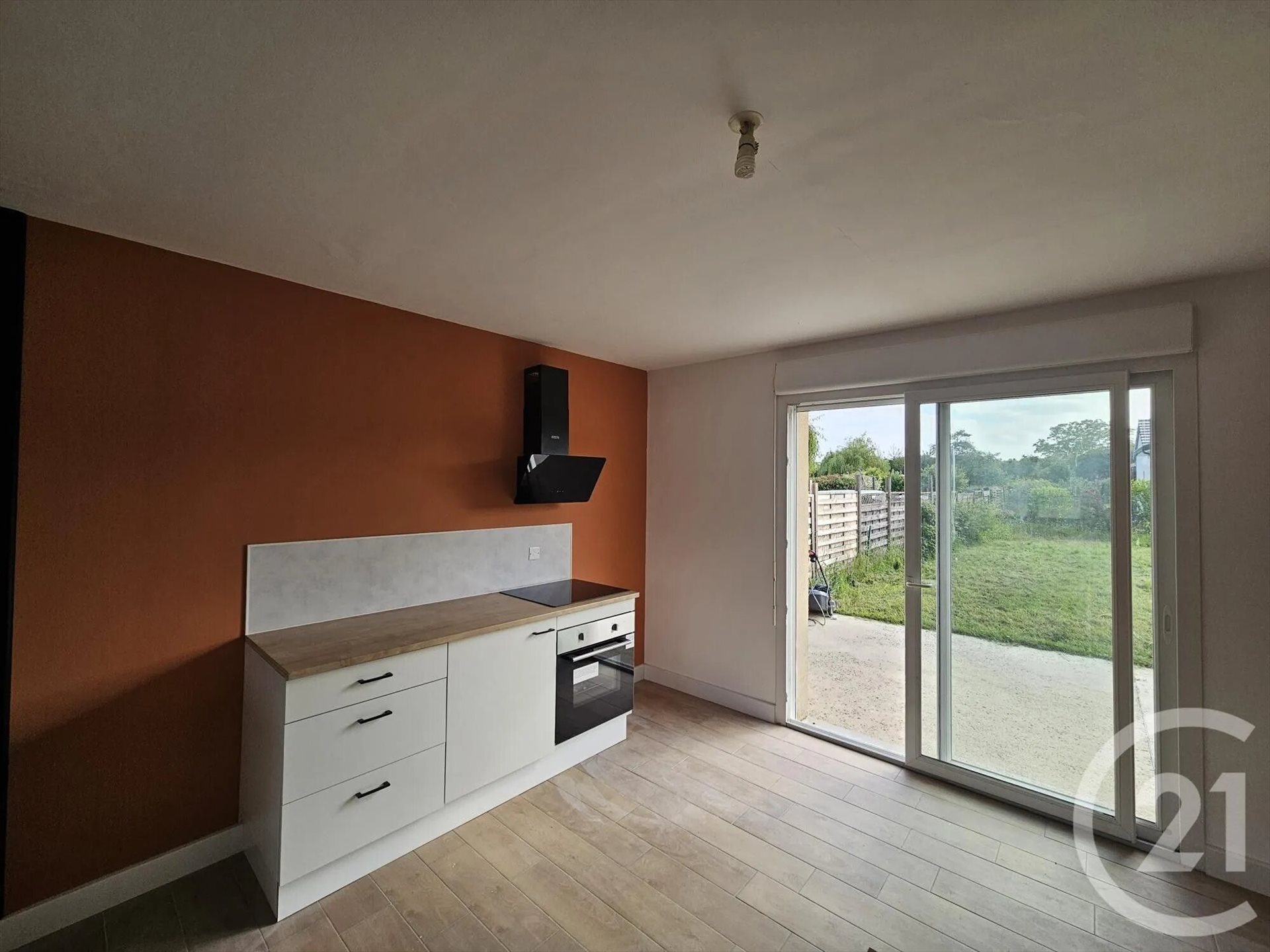 Maison à louer, 75m², Luant