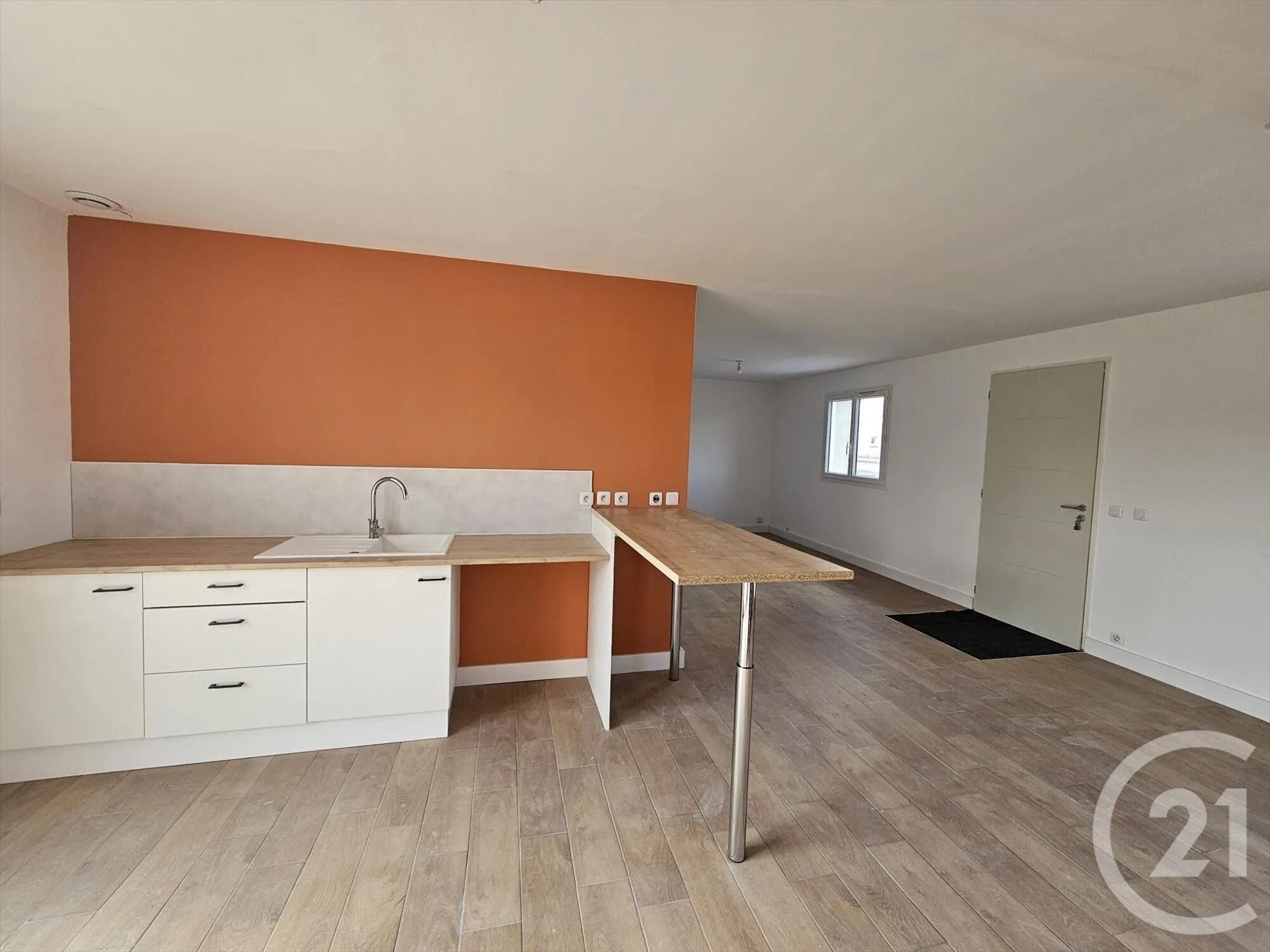 Maison à louer, 75m², Luant