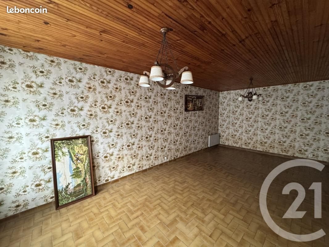Maison à vendre, 140m², Neuvy-Saint-Sépulchre