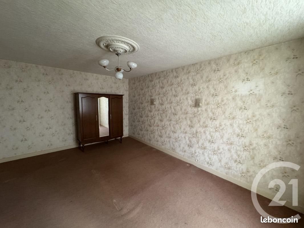 Maison à vendre, 140m², Neuvy-Saint-Sépulchre
