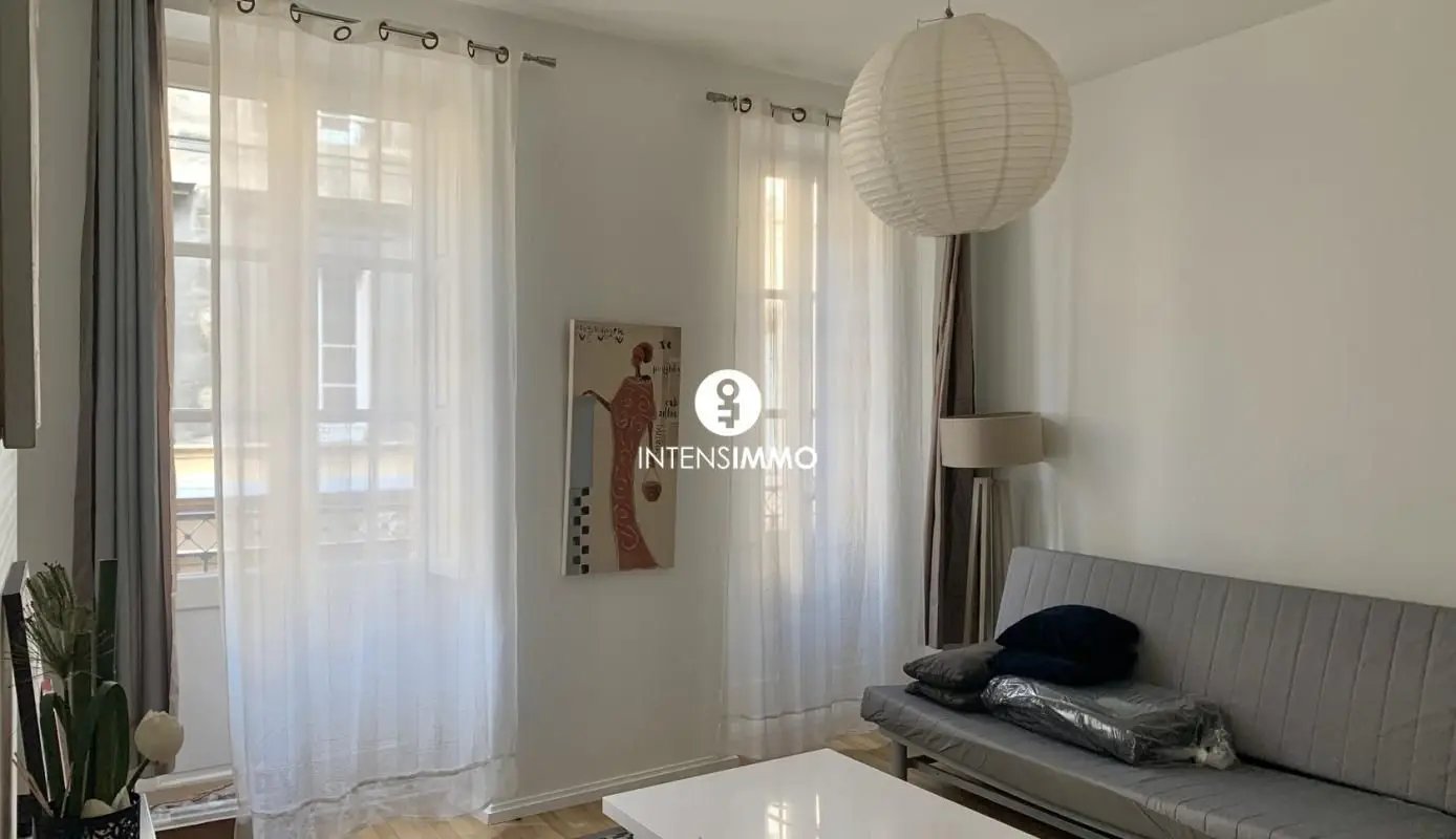 Appartement à louer, 47m², Bordeaux
