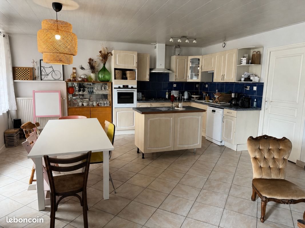 Maison à vendre, 130m², Corps-Nuds