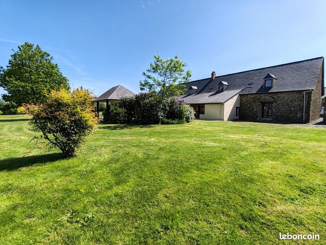 Maison à vendre, 351m², Martigné-Ferchaud