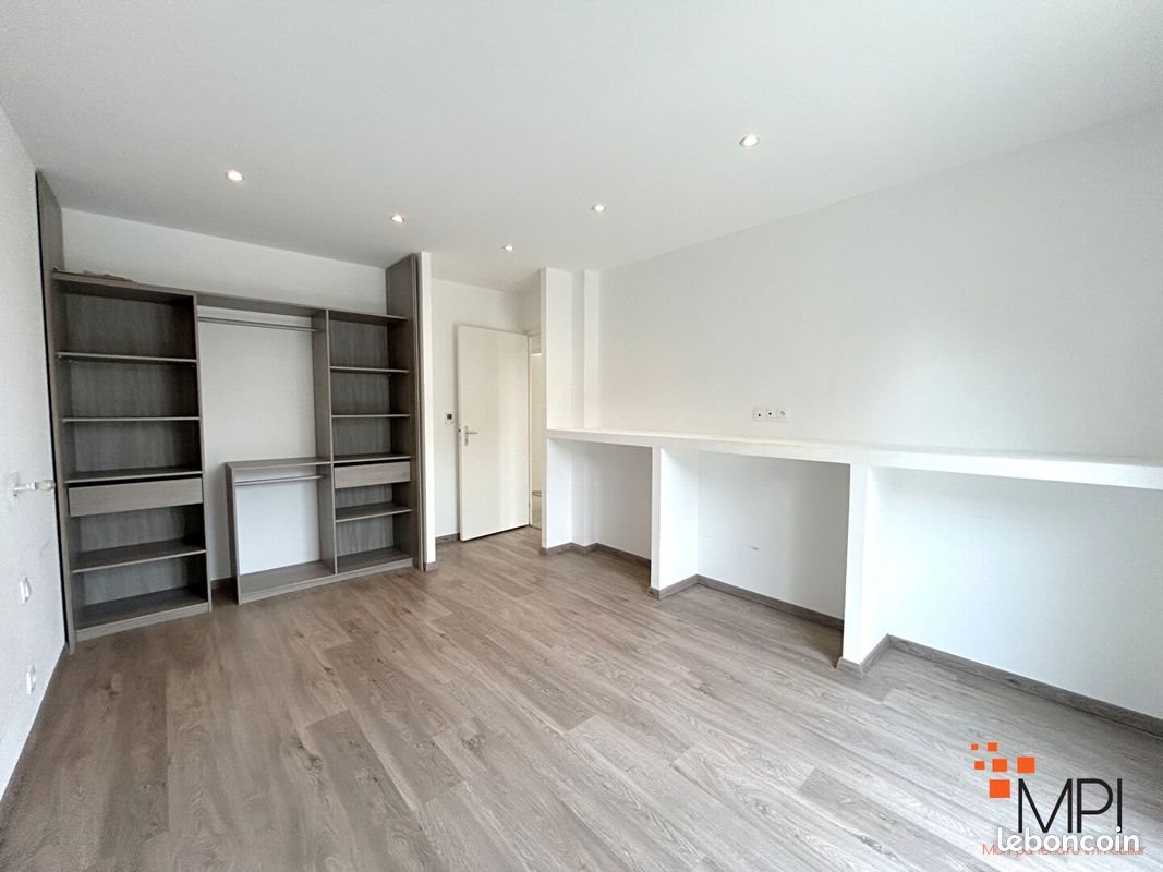 Maison à louer, 104m², Cintré