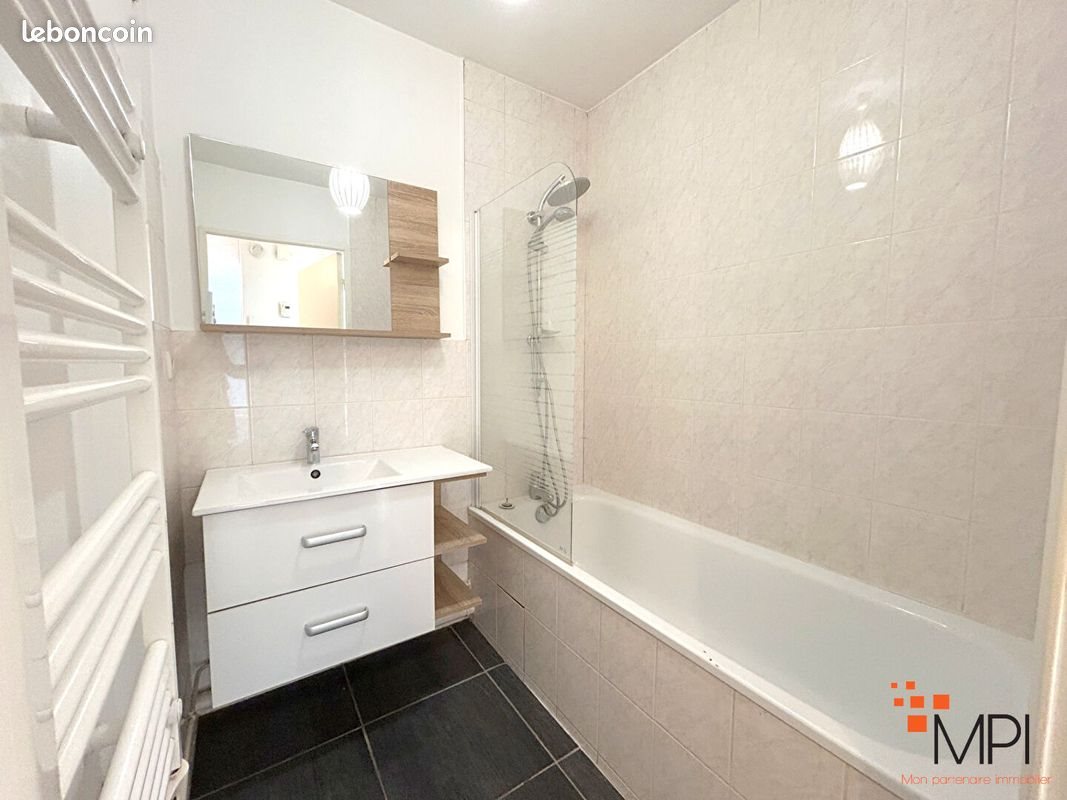Appartement à louer, 46m², L'Hermitage