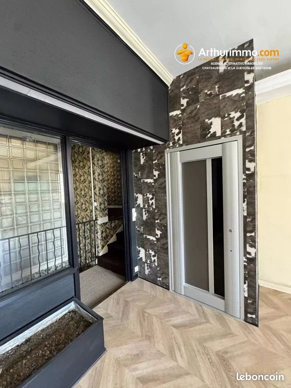 Appartement à vendre, 205m², La Guerche-de-Bretagne