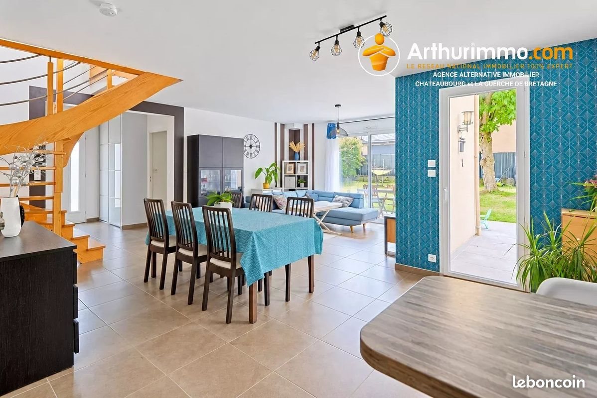 Maison à vendre, 134m², Châteaubourg