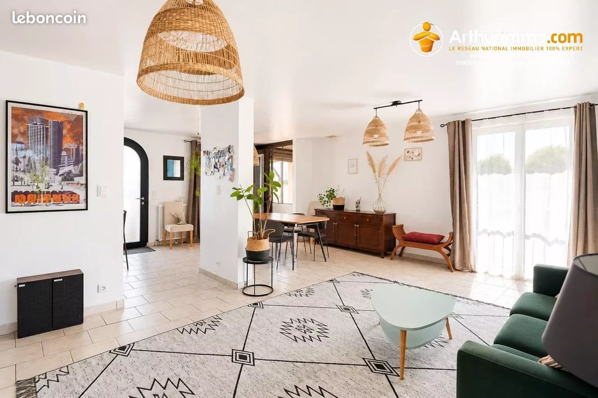 Maison à vendre, 125m², Châteaubourg