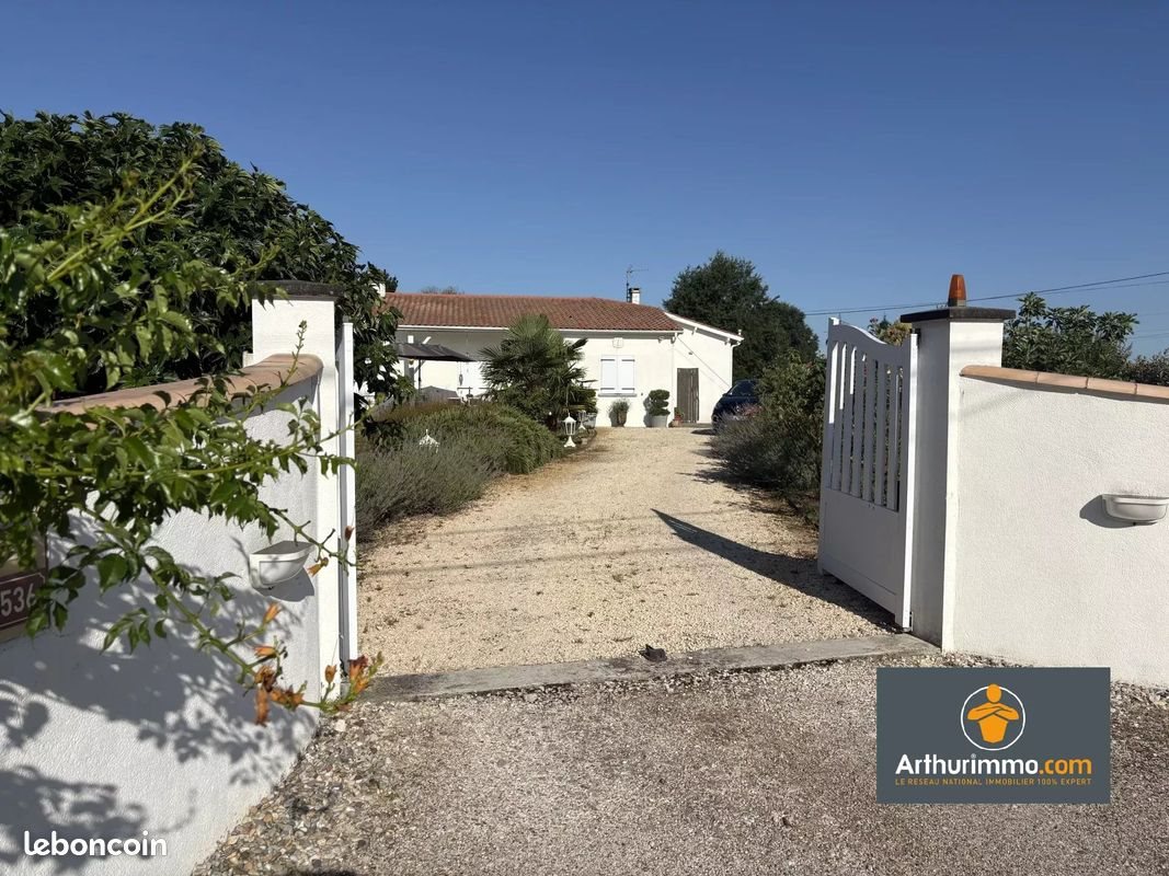 Maison à vendre, 150m², Saint-Etienne-de-Fougères