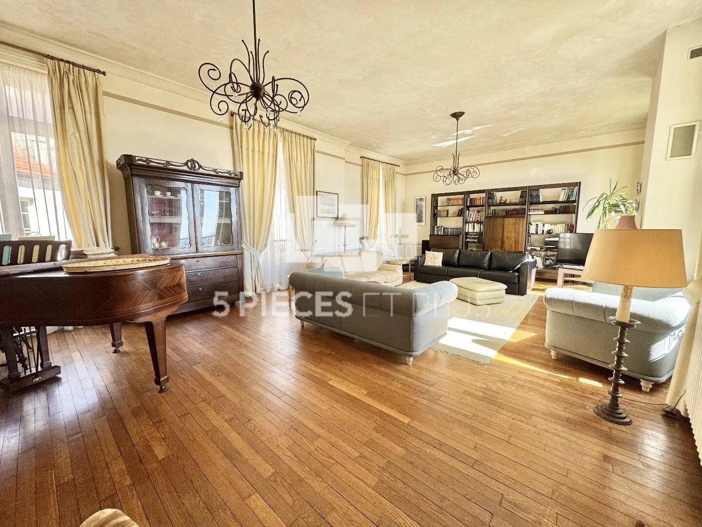 Maison à vendre, 280m², Saint-Prix