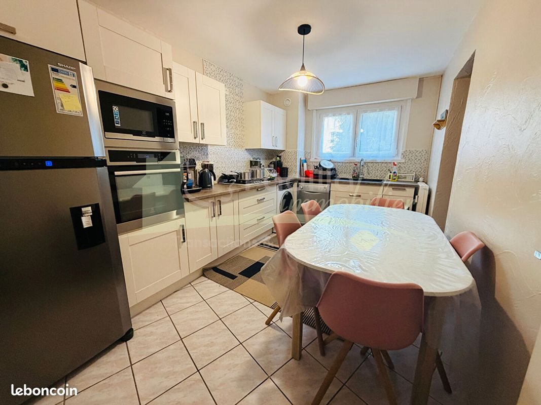 Appartement à vendre, 77m², Cluses