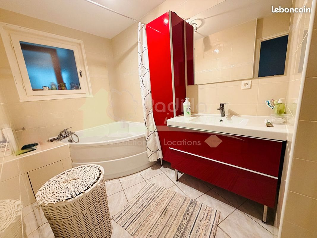 Appartement à vendre, 77m², Cluses