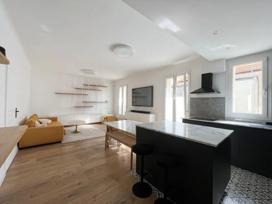 Appartement à louer, 81m², Montrouge