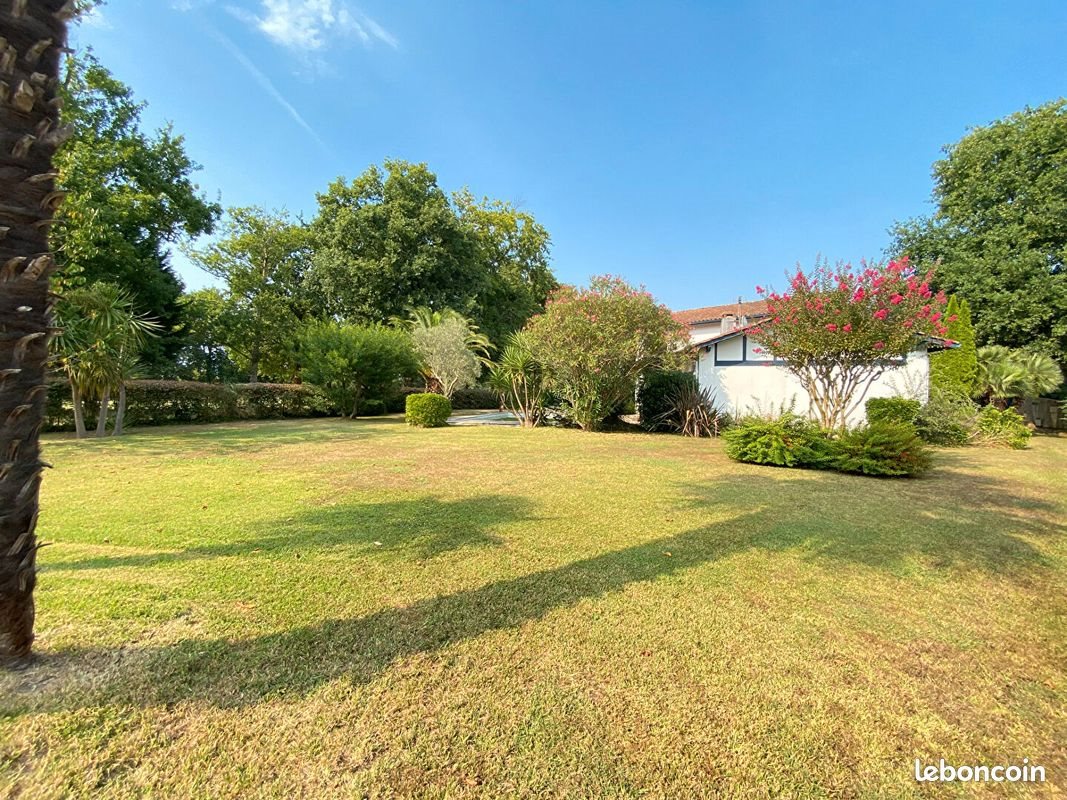 Maison à vendre, 147m², Bassussarry