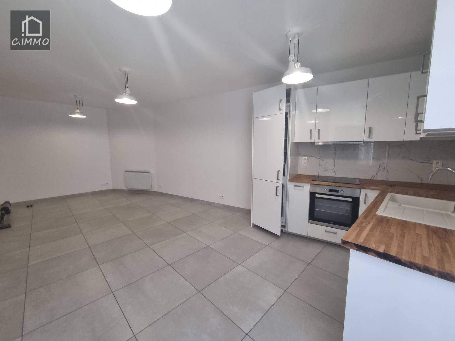 Appartement à louer, 58m², Abeilhan