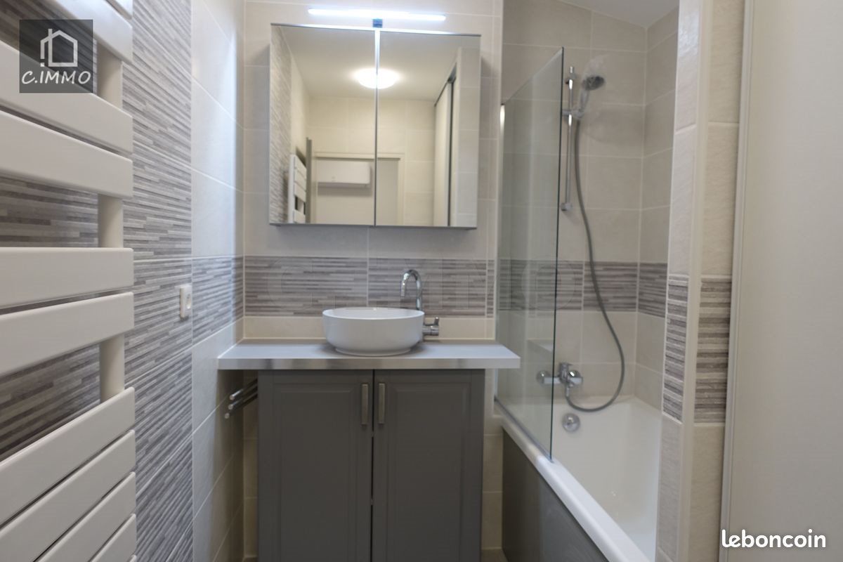 Appartement à louer, 59m², Servian