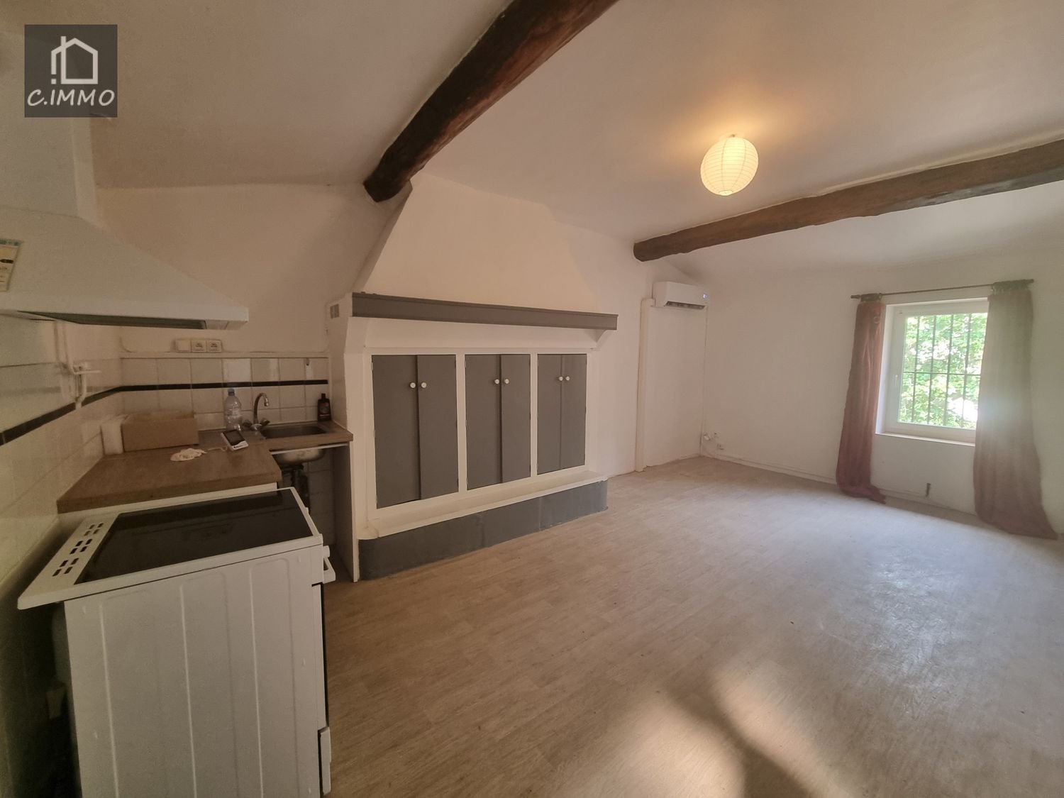 Appartement à louer, 57m², Pouzolles